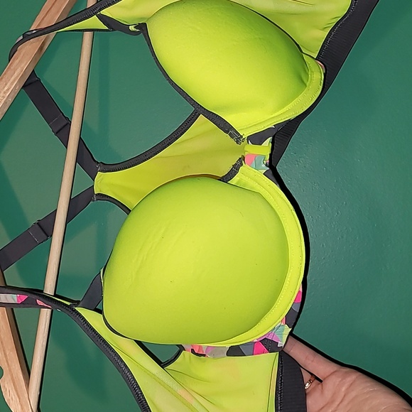 Victoria Secret VSX Knockout Zip Up Sports Bra - Picture 5 of 8